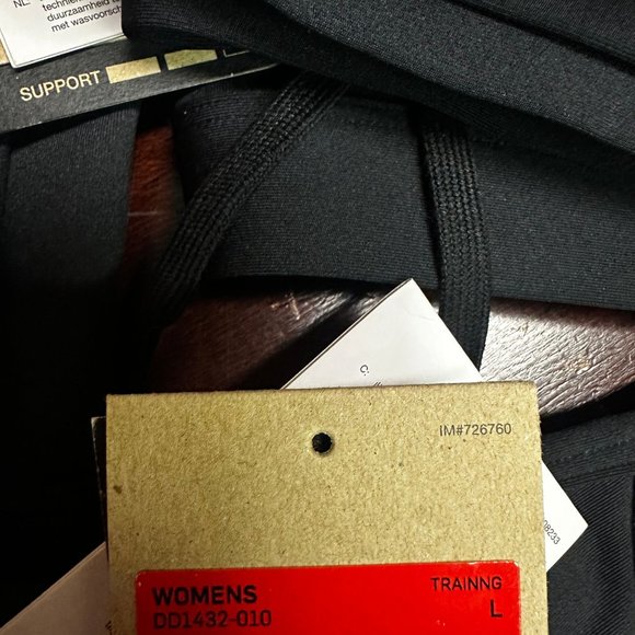 Nike Womens Black Swoosh Air Force 1 Laced Up Front Racerback Sports Bra - Picture 10 of 10